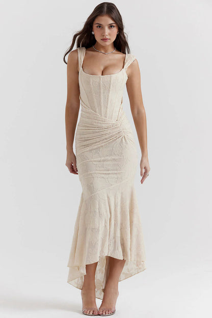 Vestido bustier Veska AINHOA, ajustado y elegante en color negro, con detalles de encaje y tirantes finos.