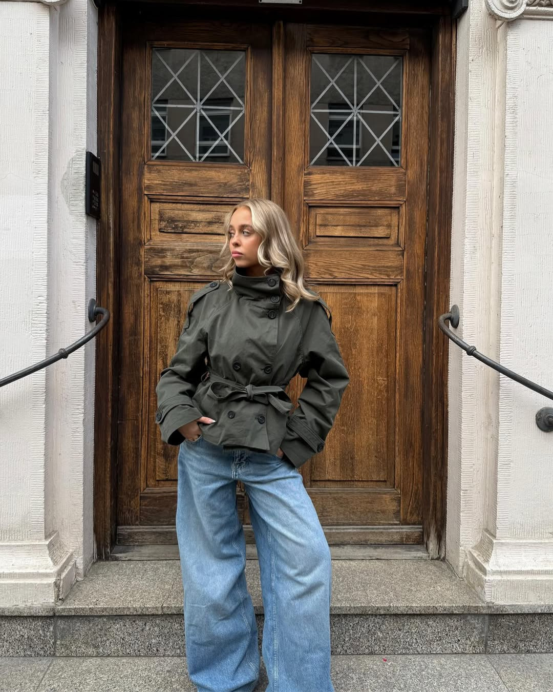 ARIA | Short Trench Coat - Veska 