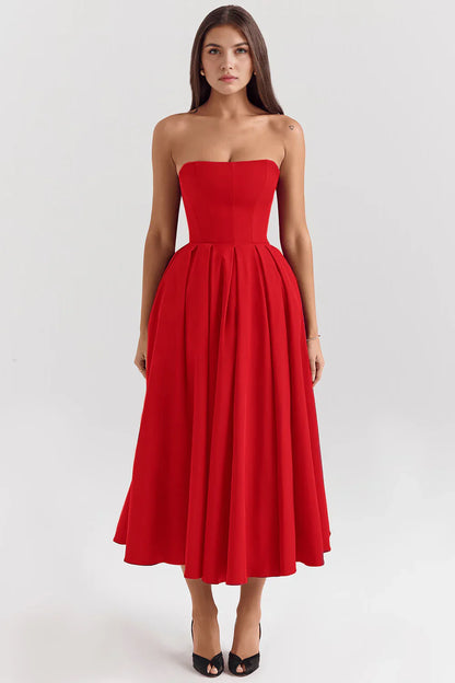 Vestido bustier celeste de Veska, con detalles elegantes y ajuste ceñido, ideal para ocasiones especiales.