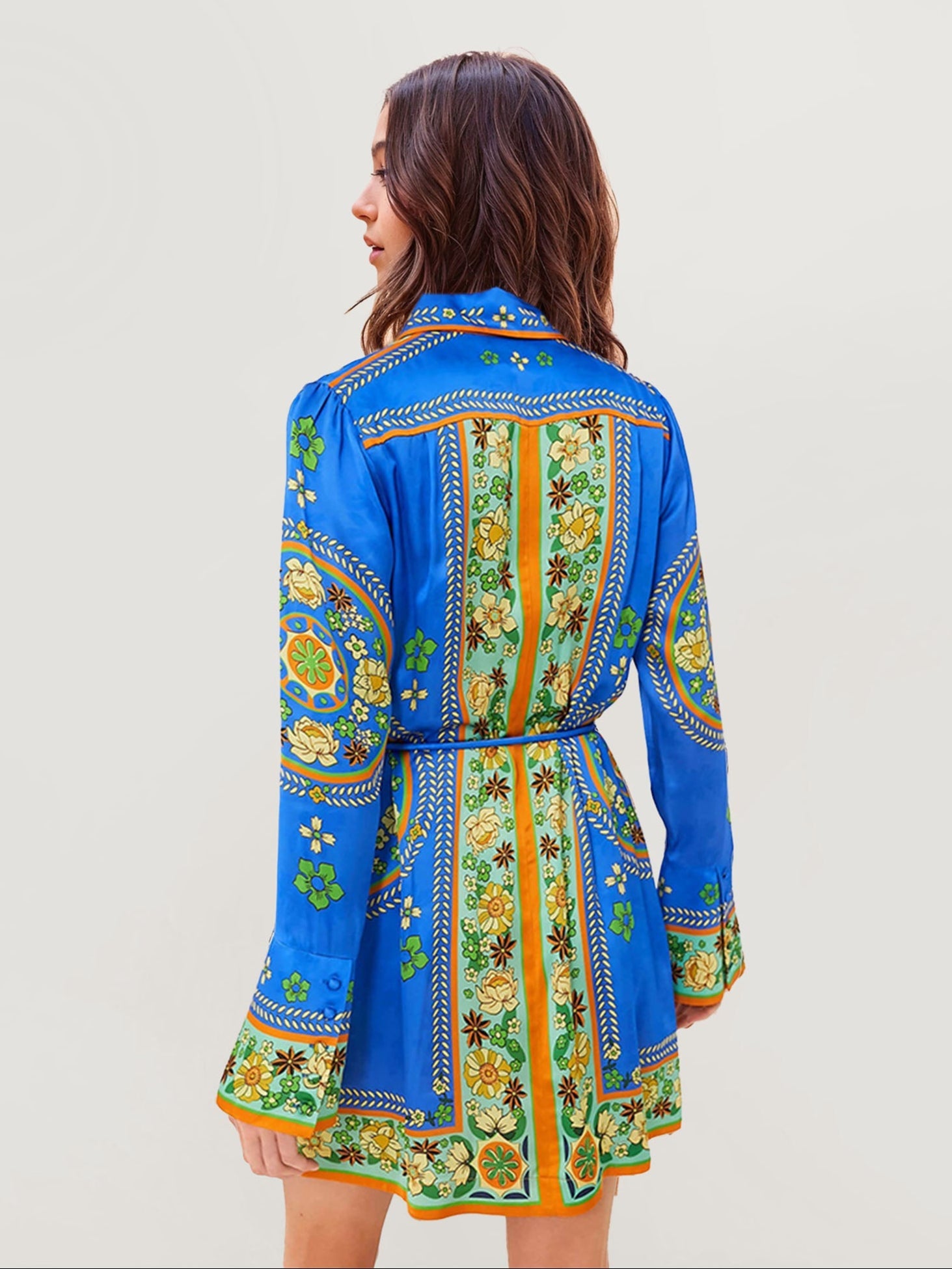MINI VESTIDO BOHEMIO CON CINTURÓN - Veska 