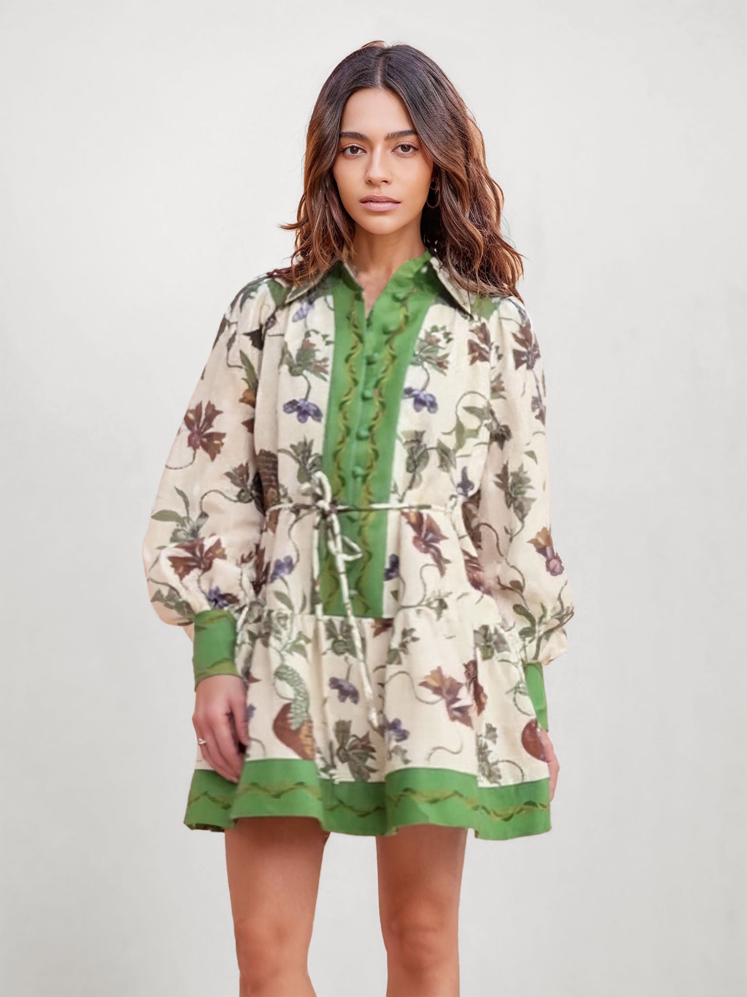 VESTIDO MINI CAMISERO ESTAMPADO CON CINTURA AJUSTABLE - Veska 