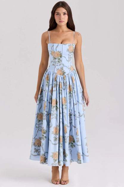 Vestido modelador MARINELLA de la marca Veska, con tela ajustada y diseño que resalta la figura femenina.