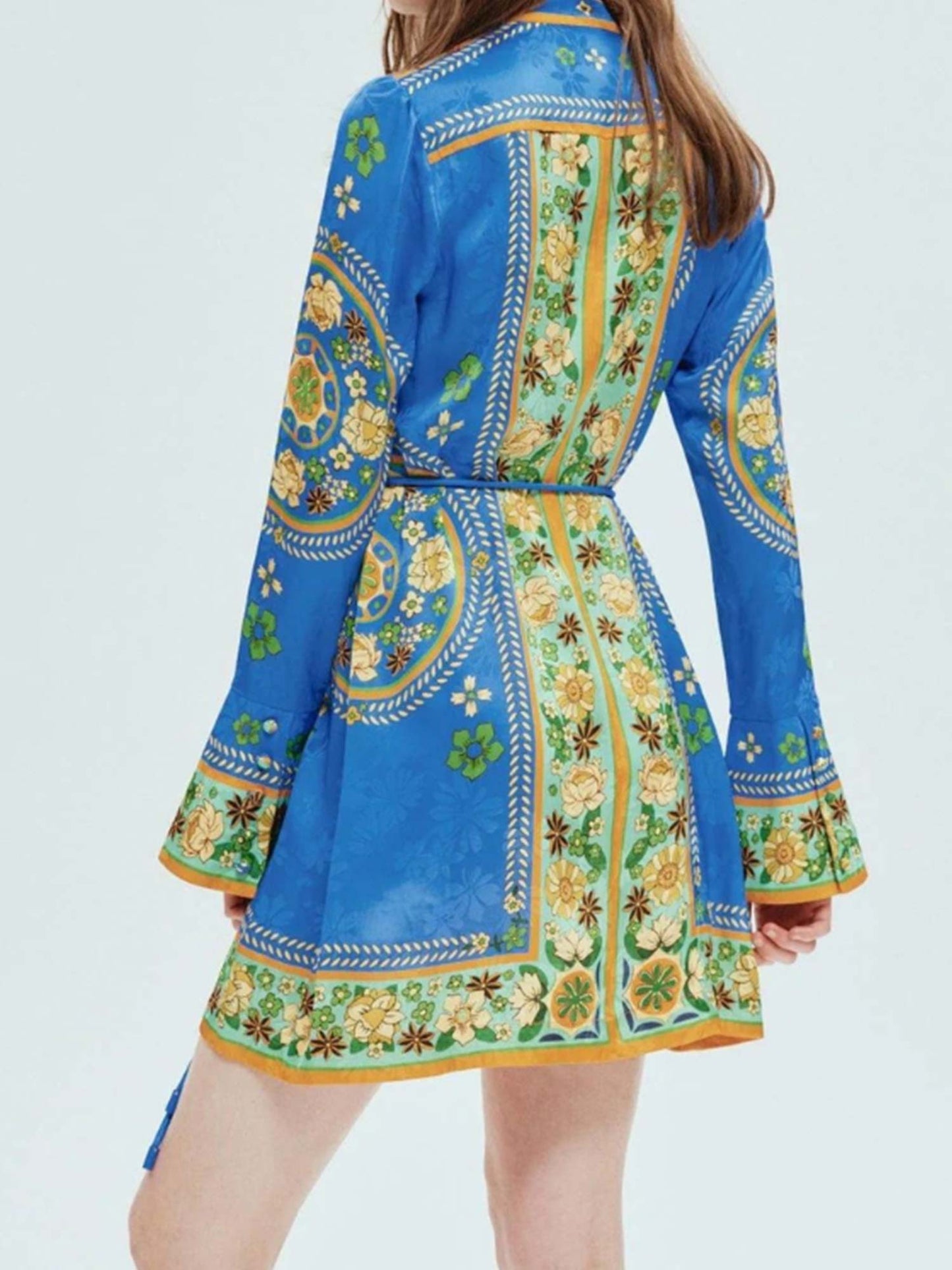 MINI VESTIDO BOHEMIO CON CINTURÓN - Veska 