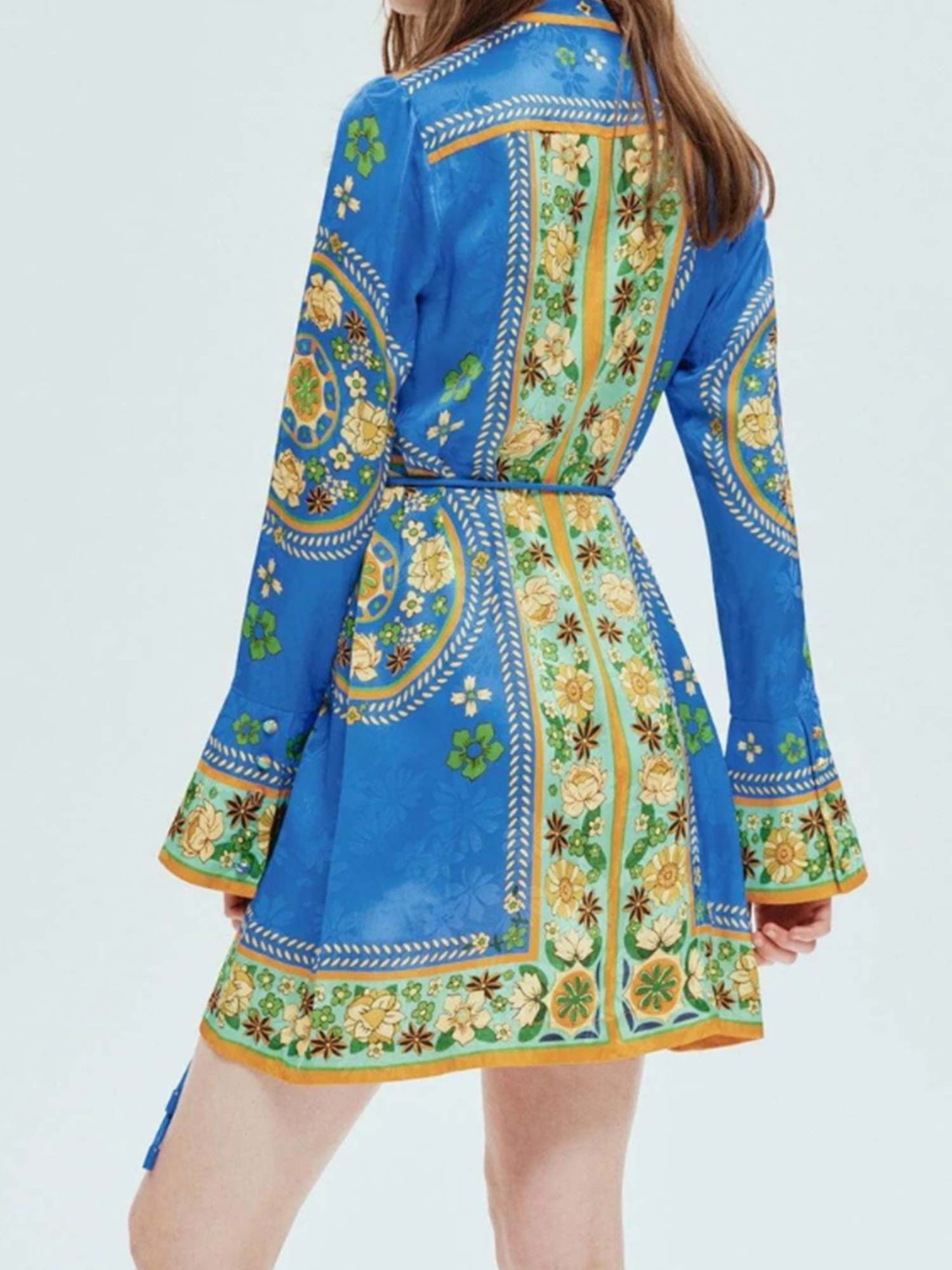 MINI VESTIDO BOHEMIO CON CINTURÓN - Veska 