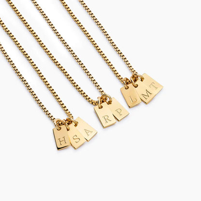 Collar chapa iniciales