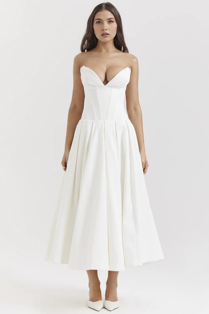 Vestido modelador Samara de Veska, en color negro, mostrando su diseño ajustado y cómodo para moldear la figura femenina.
