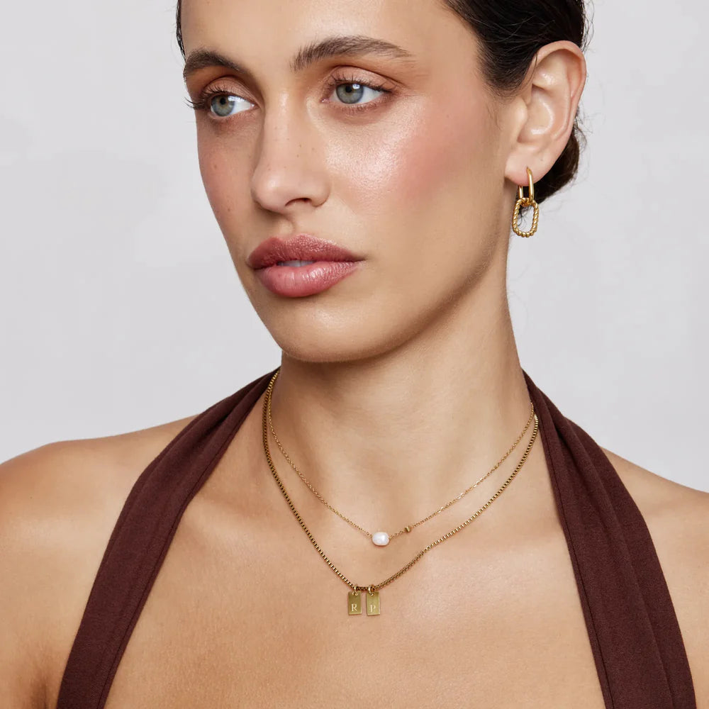 Collar chapa iniciales