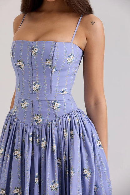 Vestido modelador MARINELLA de Veska, con diseño ajustado y detalles que realzan la figura.