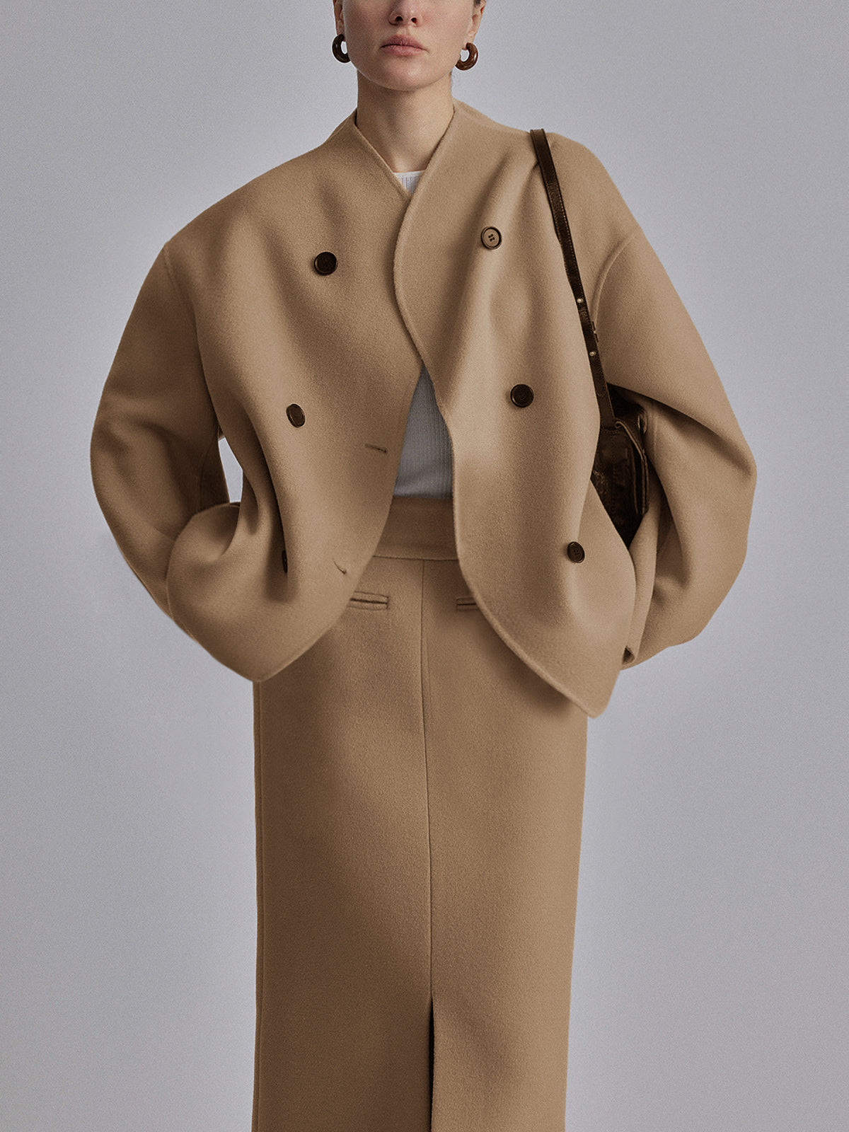 CHAQUETA OVERSIZE CON DOBLE ABOTONADURA - Veska 