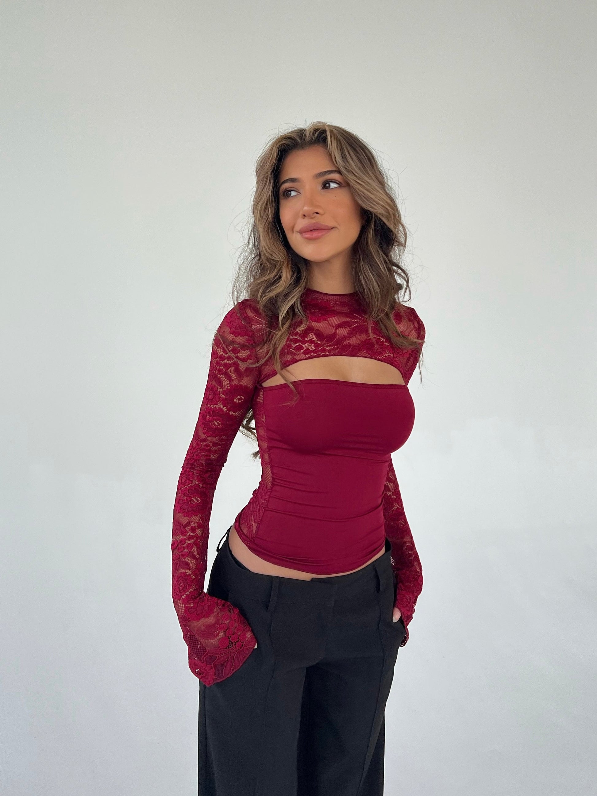 ARIA | Lace Top - Veska 