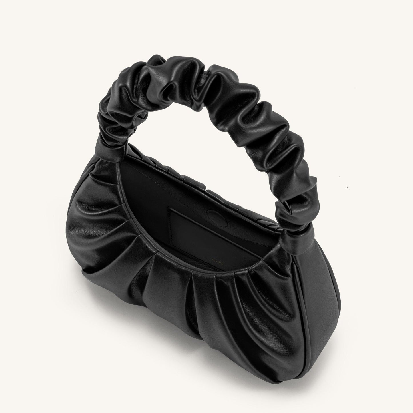BOLSO FRUNCIDO I Piel negro - Veska 