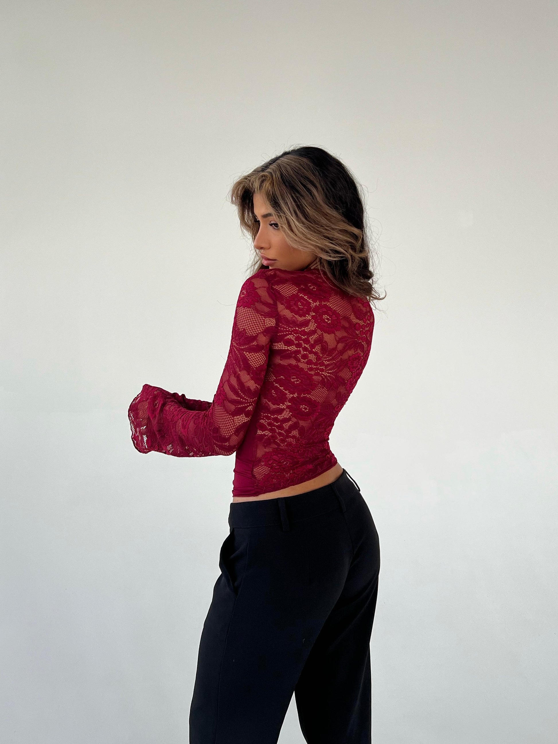 ARIA | Lace Top - Veska 