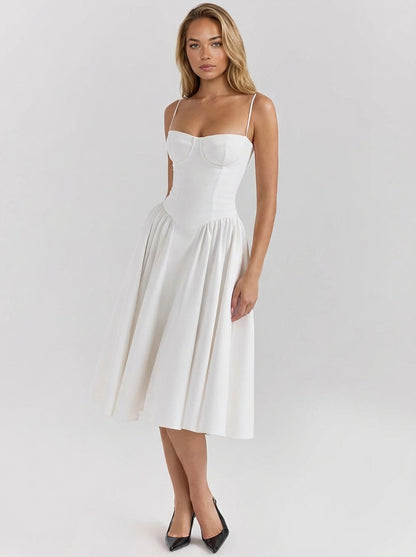 Vestido bustier ANNIE de Veska en color negro, con diseño ajustado y detalles elegantes, en la imagen 202604071101_15.jpg.