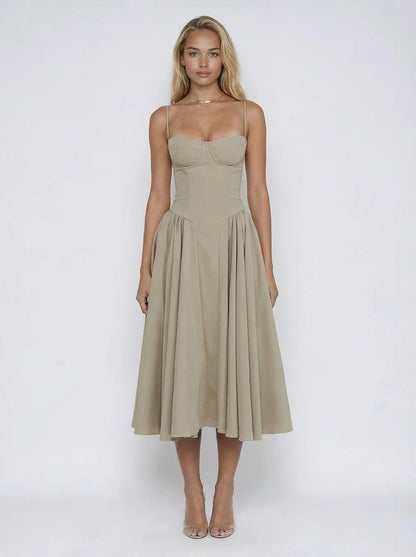 Vestido bustier Veska Annie en color negro, con diseño ajustado y detalles elegantes, en la imagen 202604071101_21.jpg