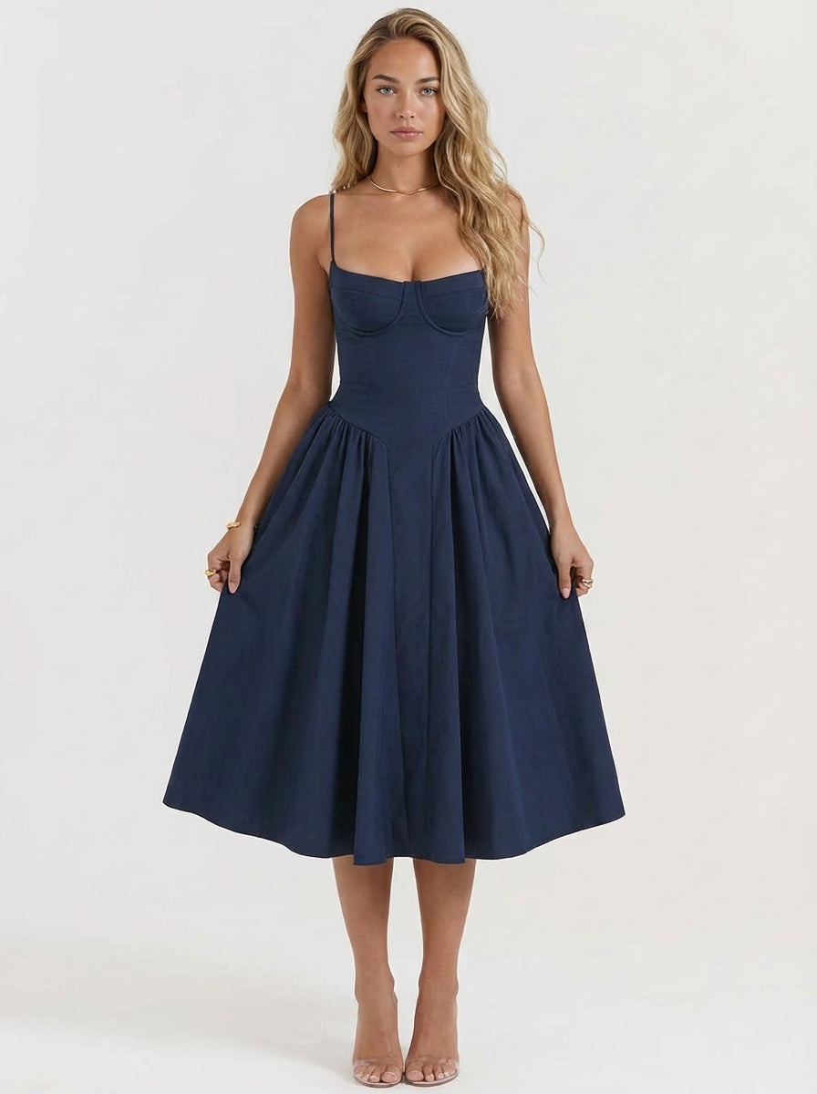 Vestido bustier Veska Annie en color negro, con detalles elegantes y ajuste ajustado en la parte superior.