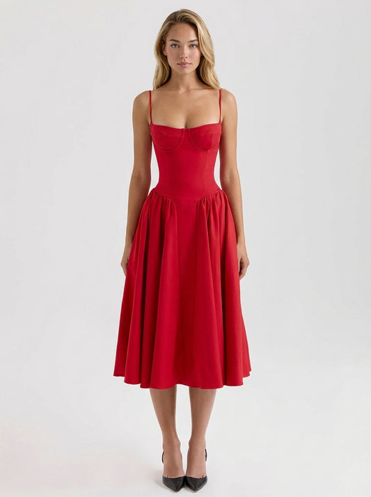 Vestido bustier ANNIE de Veska en color negro, con diseño ajustado y detalles elegantes para ocasiones especiales.