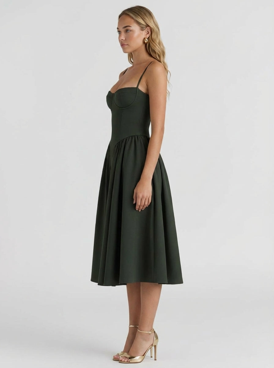 Vestido bustier ANNIE de Veska en color negro, con diseño ajustado y detalles elegantes, en la imagen 202604071101_4.jpg.