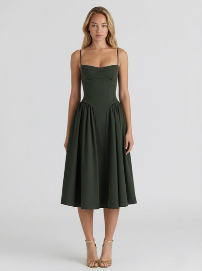 Vestido bustier Annie de Veska con diseño ajustado y detalles elegantes, en color negro.