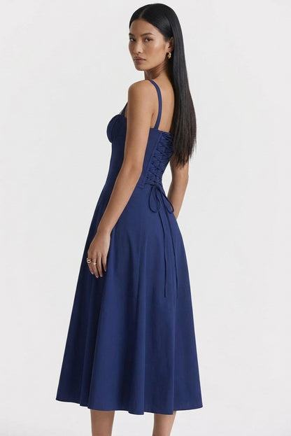 Vestido bustier de EVA de la marca Veska, en color negro, con diseño ajustado y detalles elegantes para ocasiones especiales.