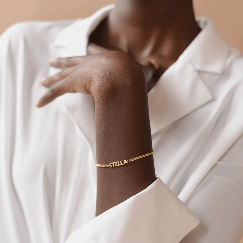 Pulsera VESKA con nombre personalizado