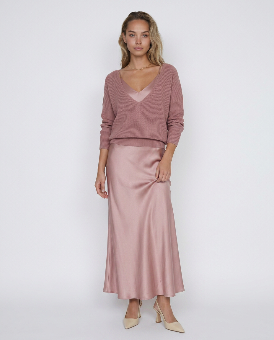 Vestido MARTINA de Veska con jersey gris, diseño elegante y cómodo, ideal para ocasiones casuales y formales.