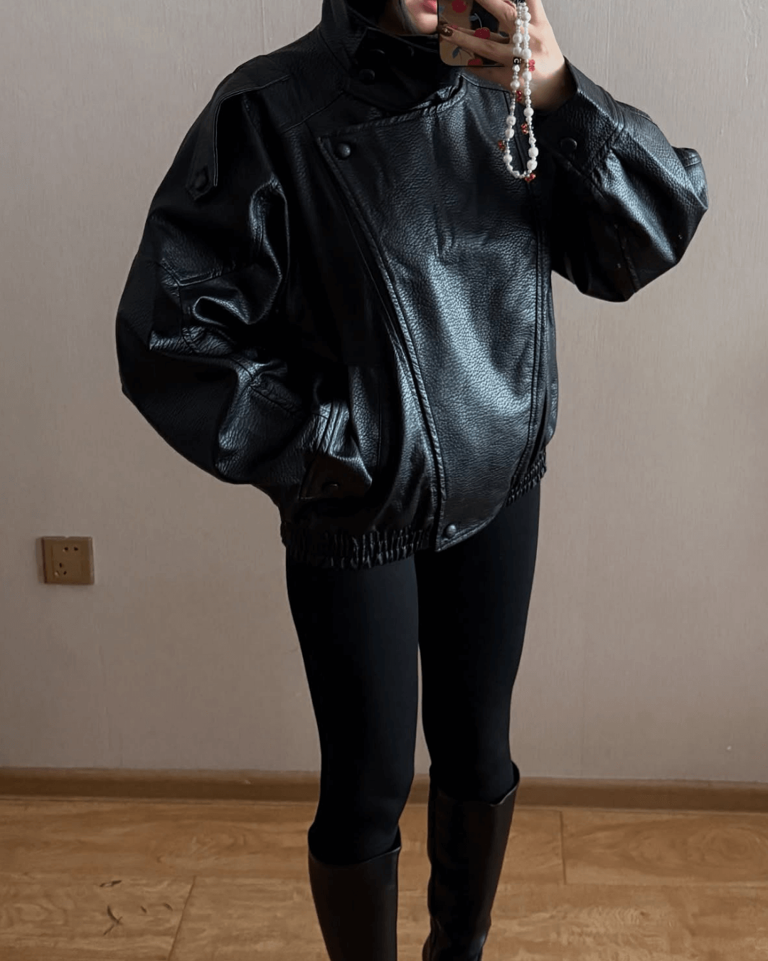 CHAQUETA DE CUERO ASIMÉTRICA - Veska 