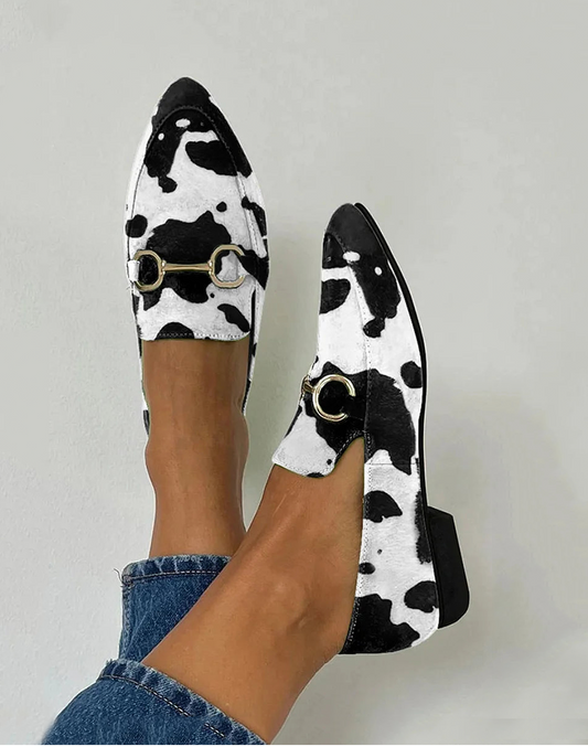 veska-mocasines-estampados-con-hebilla-negros